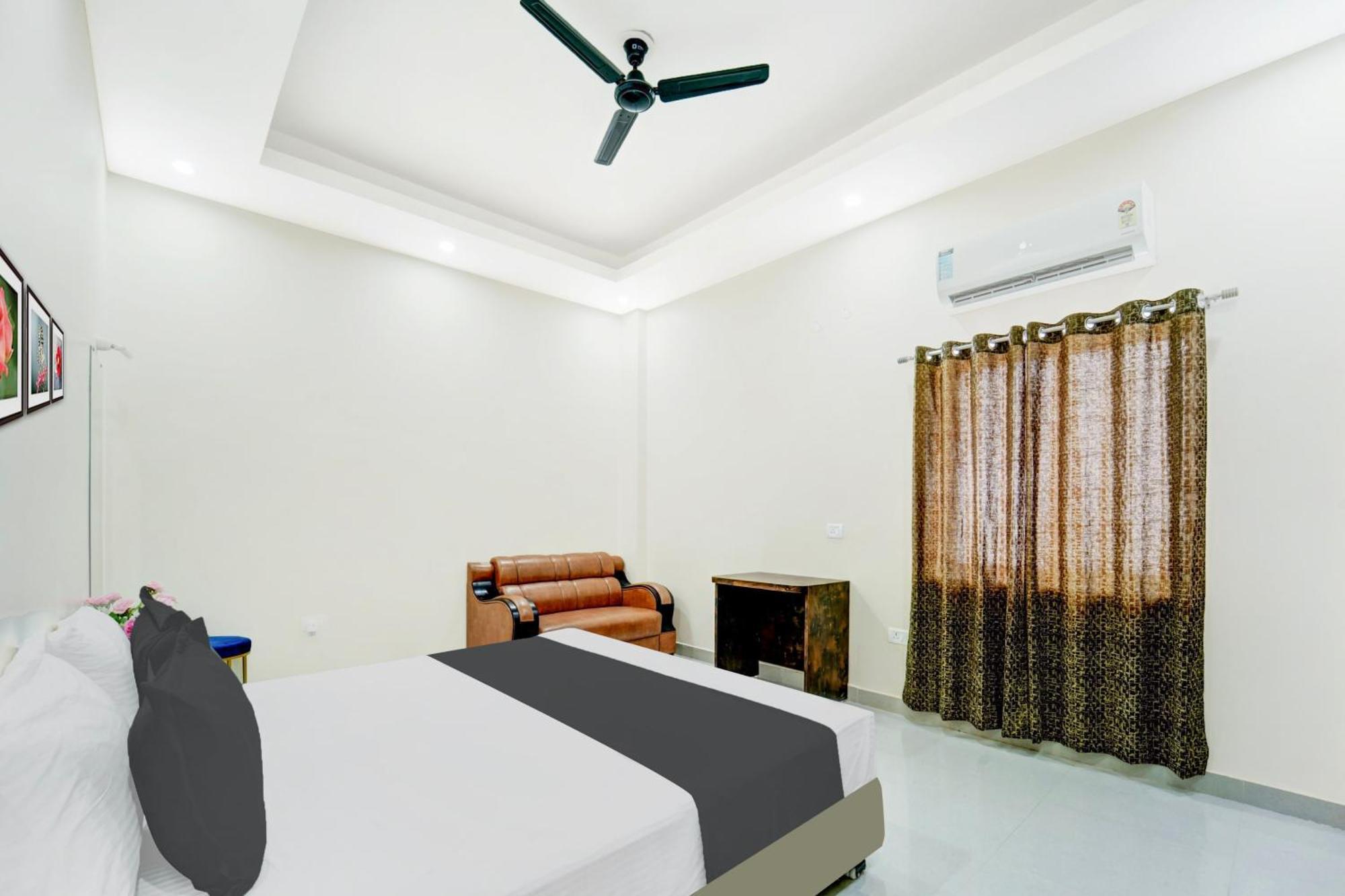 Hotel O The Elegance Resort Danapur Экстерьер фото