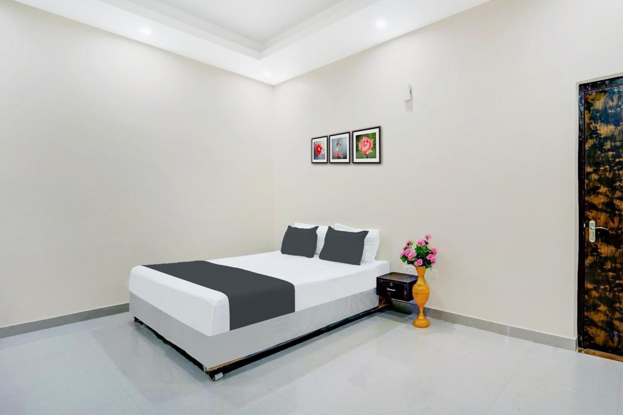 Hotel O The Elegance Resort Danapur Экстерьер фото