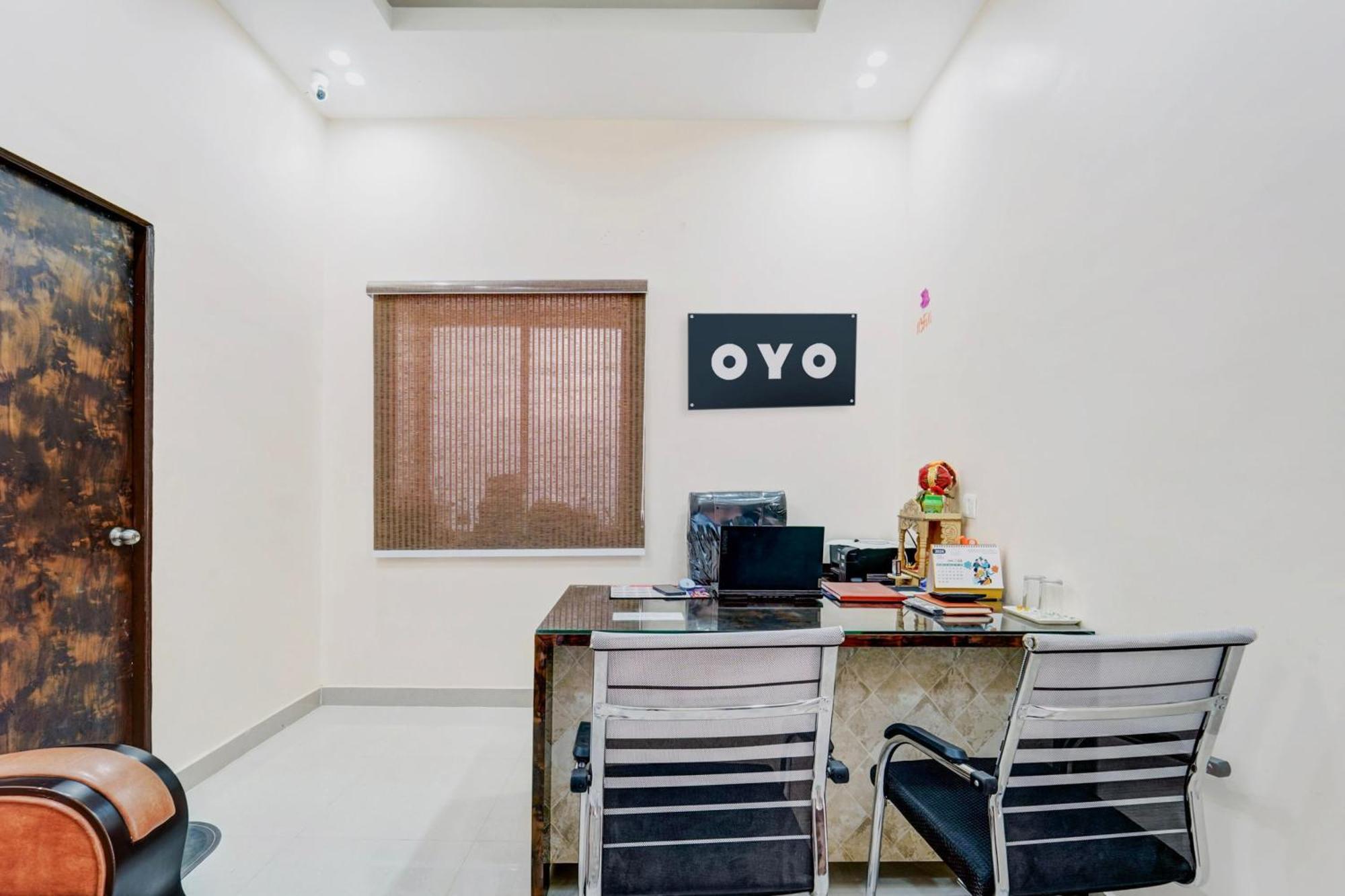 Hotel O The Elegance Resort Danapur Экстерьер фото