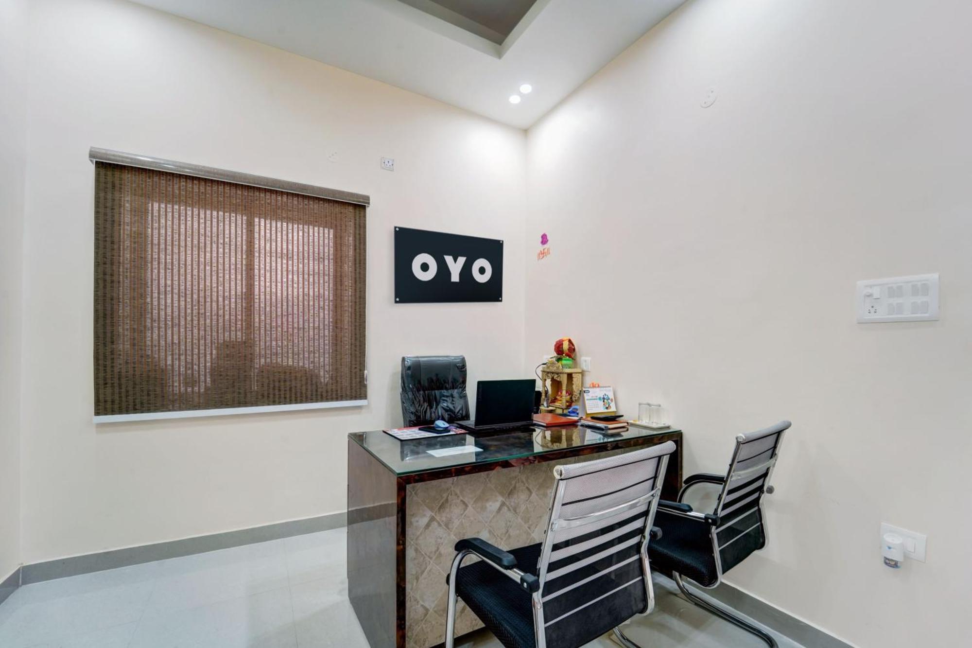 Hotel O The Elegance Resort Danapur Экстерьер фото